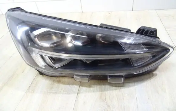 Ford Focus Headlight/headlamp MX7B13E014EB
