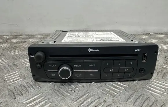 Renault Master III Radio/CD/DVD/GPS head unit 10R0411174