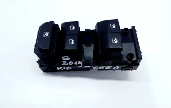 KIA Ceed Electric window control switch 93570J7120