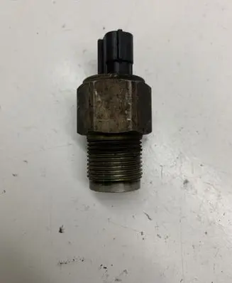 Fuel pressure sensor