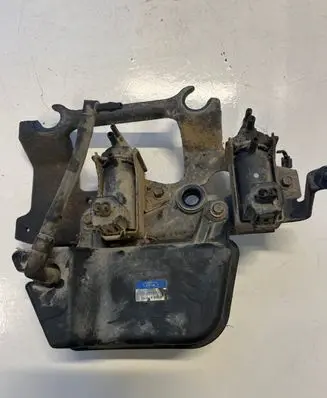 Vacuum air tank