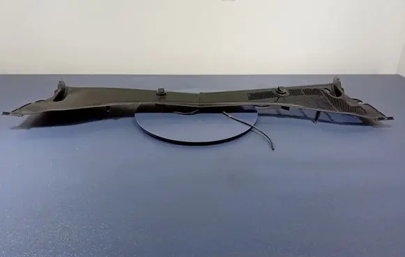Peugeot 301 Wiper trim 9678833280