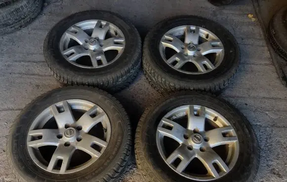 R16 alloy rim