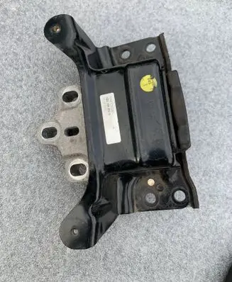 Skoda Superb B8 (3V) Gearbox mount 3Q0199555G