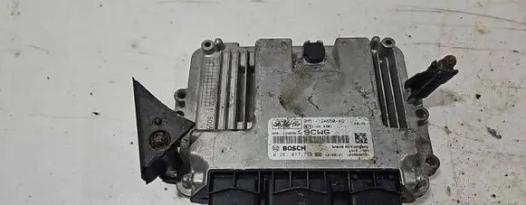 Ford Focus Engine control unit/module 9M5112A650AG 0281017750