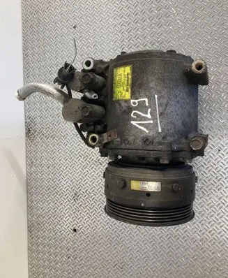 Mitsubishi Carisma Air conditioning (A/C) compressor (pump) 3132979 MB958178