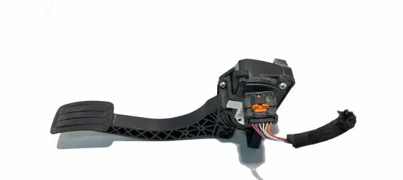 Peugeot 3008 II Accelerator throttle pedal 9674829180 25356