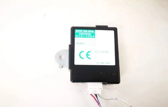 Toyota Avensis Verso Door control unit/module 8974144060 89741-44060