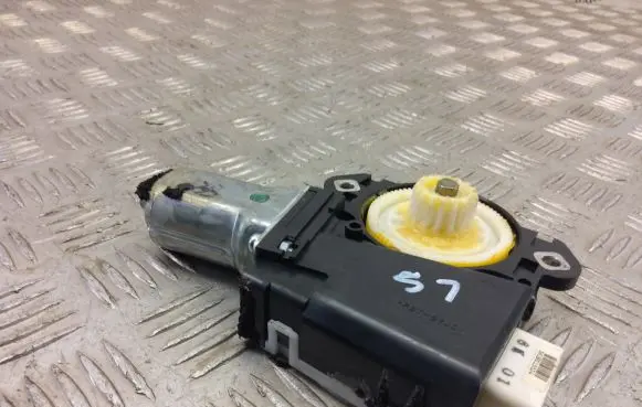 Lexus LS 460 - 600H Sunroof motor/actuator 471701-10060