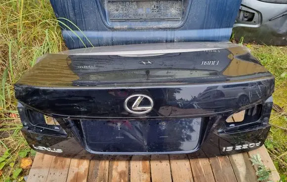 Lexus IS 220D-250-350 Tailgate/trunk/boot lid NOCODE