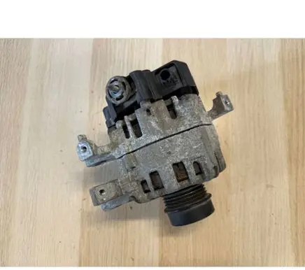 Toyota Yaris Generator/alternator 270600Y120