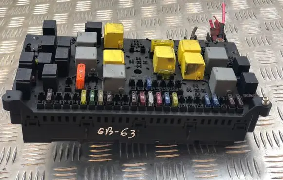 Mercedes-Benz ML W163 Fuse module 1635450205