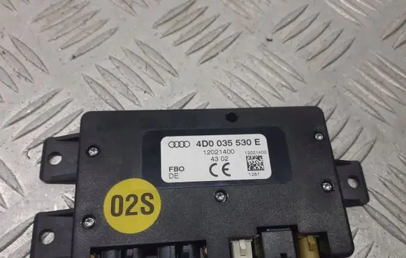 Audi A2 Sound amplifier 4D0035530