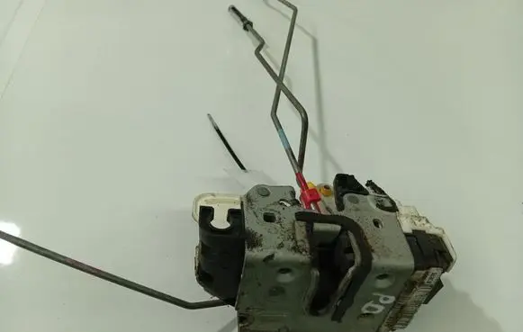 Dodge Caliber Front door lock P04589416AEC
