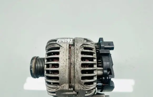 Volkswagen Golf Plus Generator/alternator 03c903023a