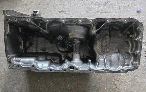 BMW X5 F15 Oil sump 8515773