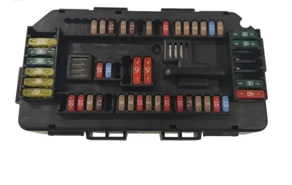 BMW 3 F30 F35 F31 Fuse module 922487903 10688710