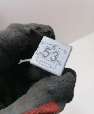 Volkswagen PASSAT B5.5 Other relay 141951253B
