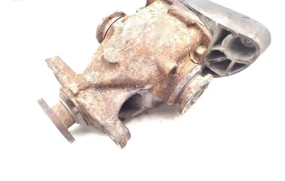 BMW 1 E82 E88 Rear differential 7524324