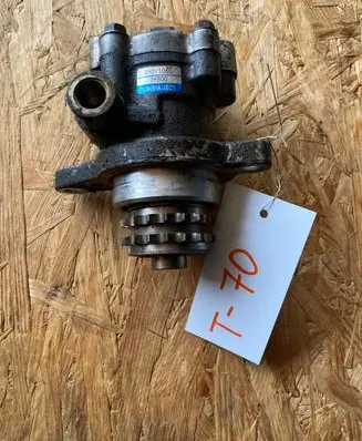 Nissan X-Trail T30 Power steering pump 8H800 4Y011060