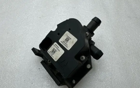 Tesla Model S Electric auxiliary coolant/water pump 600738400E 12700133001 19067057301