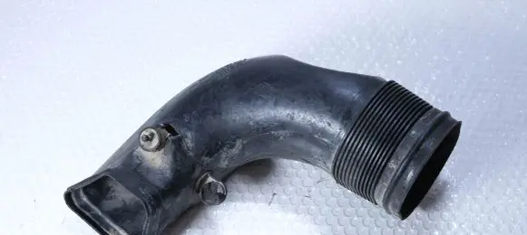 Audi A6 S6 C4 4A Engine coolant pipe/hose 4A0129643A