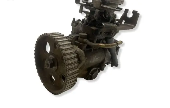 Audi 80 90 B3 Fuel injection high pressure pump 068130081 16TD