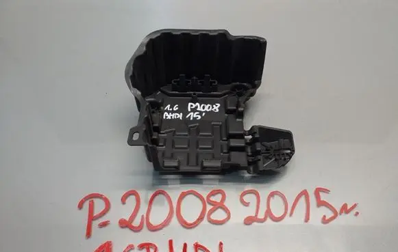 Peugeot 2008 I Fuse box cover