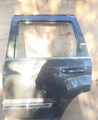 Jeep Grand Cherokee (WK) Rear door