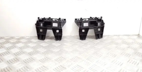 Volkswagen PASSAT B8 Bumper support mounting bracket corner 3G9807483 3G9807484