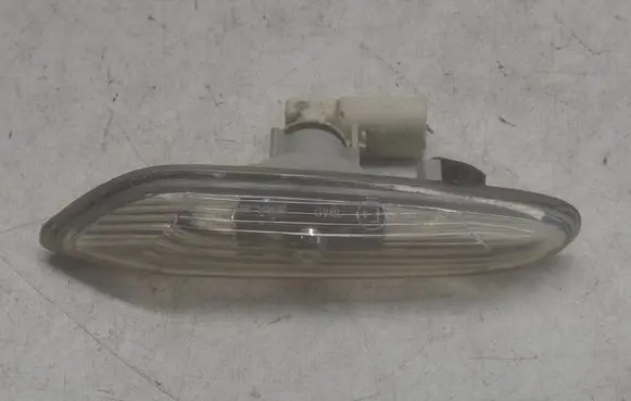 BMW 3 E90 E91 Front fender indicator light 6932997 6313693299709