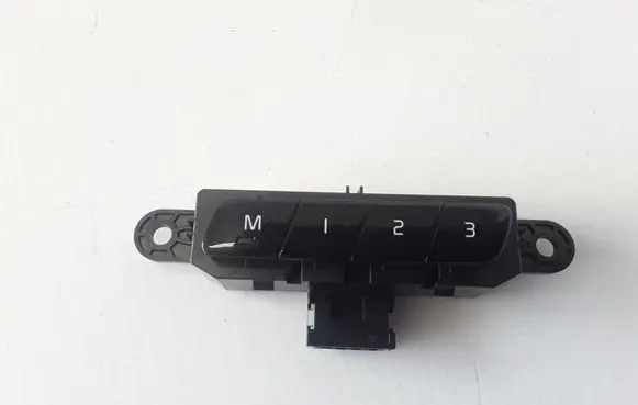 Volvo XC90 Seat control switch 