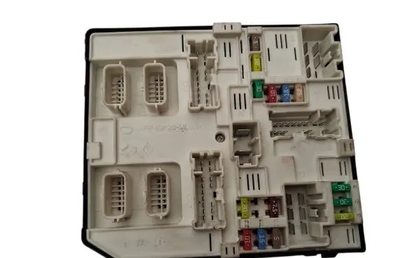 Renault Laguna III Fuse module 284B62462R 284862462R USM2010