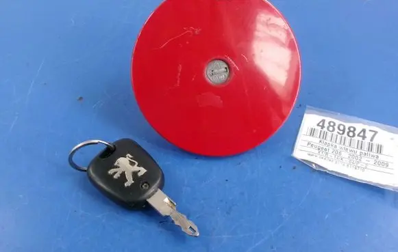Peugeot 206 CC Fuel tank cap 9628582180