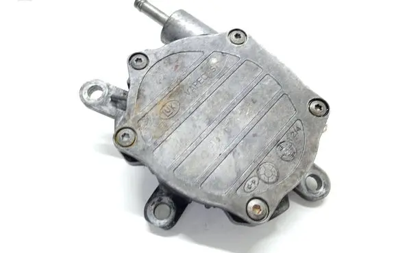 Lexus IS 220D-250-350 Vacuum pump 15120684