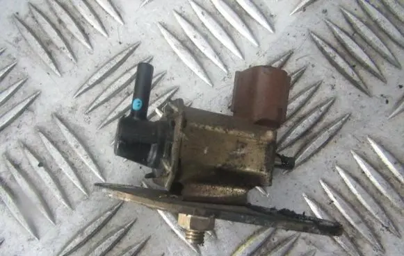 Mitsubishi Space Star Turbo solenoid valve k5t48271