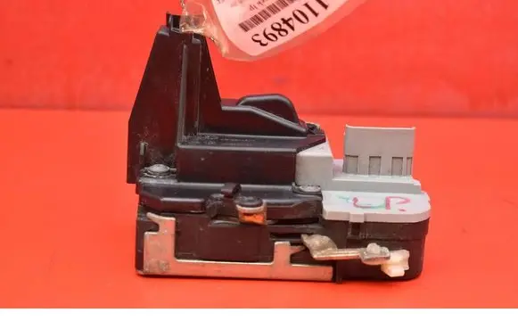 Peugeot 307 Front door lock