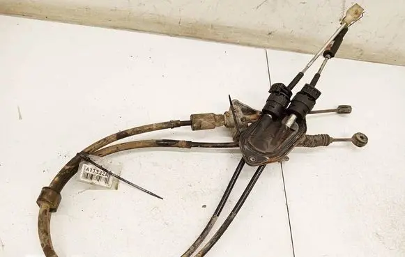 Toyota RAV 4 (XA30) Gear shift cable linkage