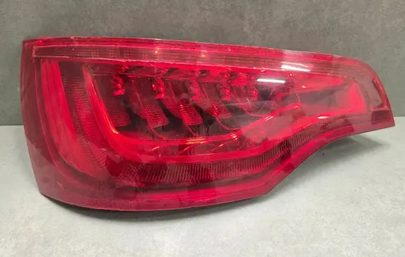 Audi Q7 4L Rear/tail lights 4L0945093