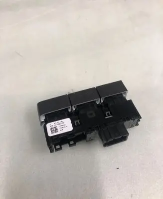 Seat Arona Parking (PDC) sensor switch 6f9927138
