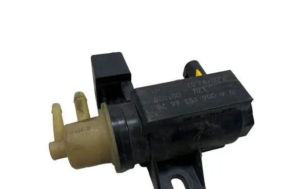 Mercedes-Benz A W169 Turbo solenoid valve A0061536628 08T028 70078202