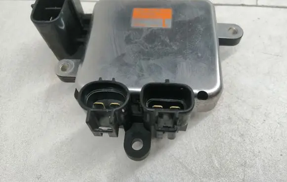 Toyota RAV 4 (XA40) Fan control module 8925730110 4993003570