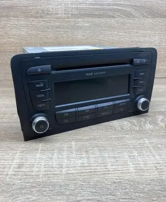 Audi A3 S3 8P Radio/CD/DVD/GPS head unit 8P0035186AB 7640276380