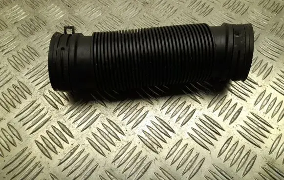 Skoda Superb B8 (3V) Air intake hose/pipe 5Q0129618E