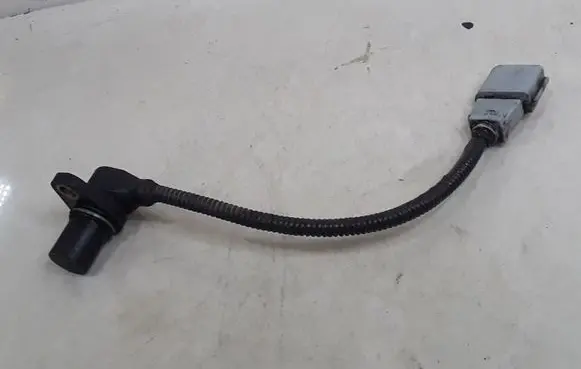 Volkswagen PASSAT B6 Crankshaft position sensor