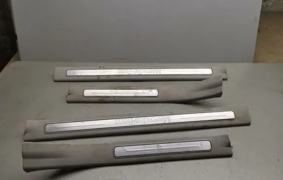 Mercedes-Benz A W169 sill trim set (inner) A1696800974 A1696801174 A1696801074