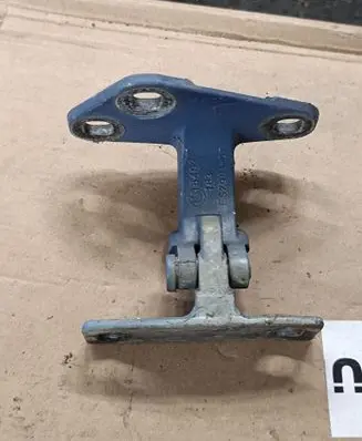 BMW X5 E53 Tailgate/trunk/boot hinge 8402183