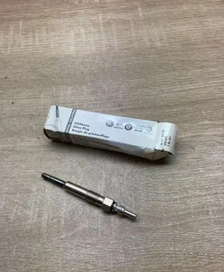 Volkswagen Polo IV 9N3 Glow plug N10140105 GN855