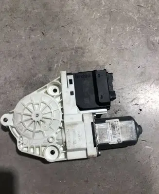 Volkswagen PASSAT CC Rear door window regulator motor 3C8959704B 1K0959794Q