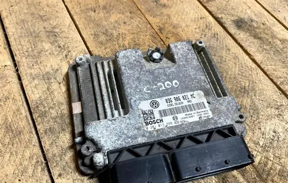 Skoda Octavia Mk2 (1Z) Engine control unit/module 03g906021mc